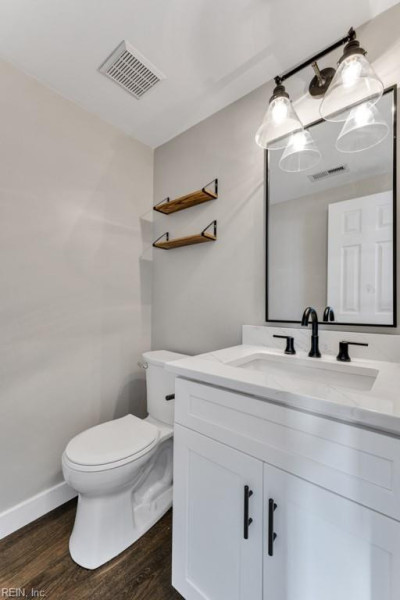 Photo 33 of 50 residential for sale in Chesapeake virginia