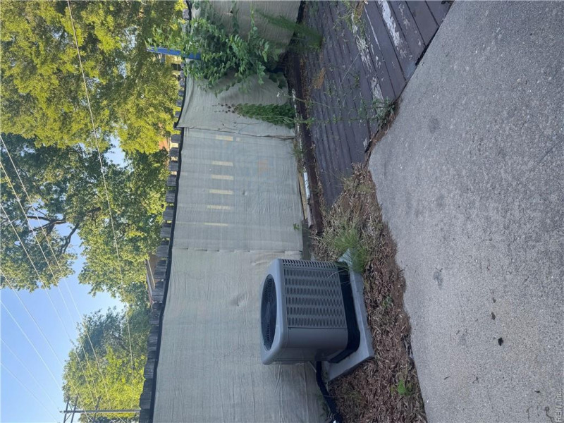 Photo 17 of 26 residential for sale in Portsmouth virginia
