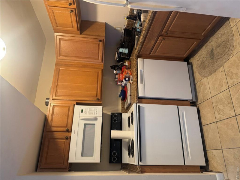 Photo 9 of 26 residential for sale in Portsmouth virginia