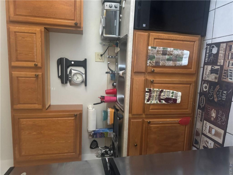 Photo 10 of 23 residential for sale in Portsmouth virginia