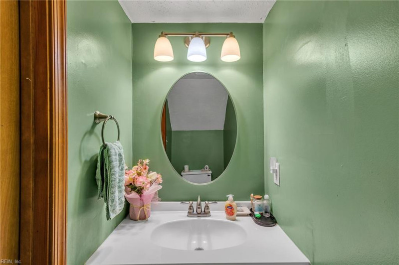 Photo 14 of 19 residential for sale in Hampton virginia