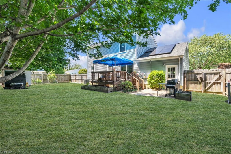 Photo 4 of 19 residential for sale in Hampton virginia