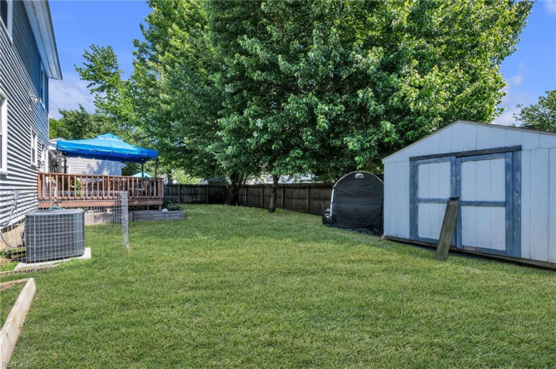 Photo 5 of 19 residential for sale in Hampton virginia