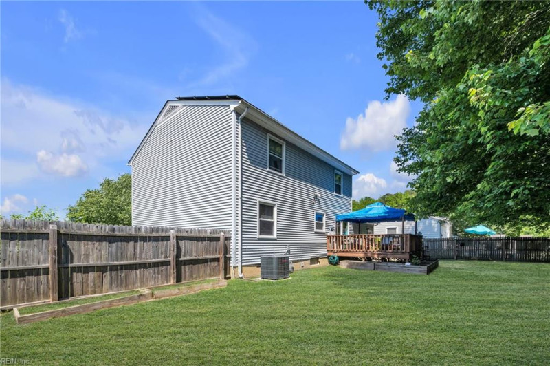 Photo 6 of 19 residential for sale in Hampton virginia