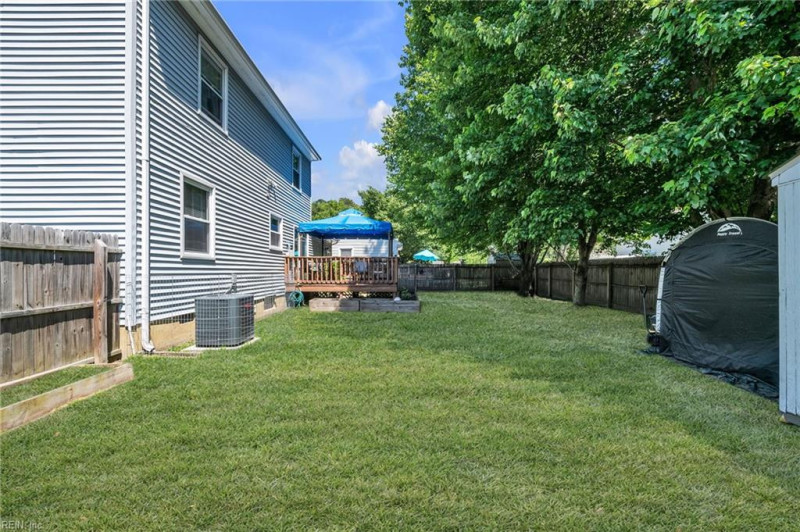 Photo 7 of 19 residential for sale in Hampton virginia