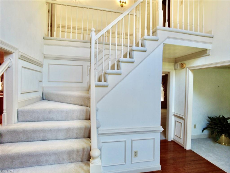 Photo 17 of 50 residential for sale in Chesapeake virginia