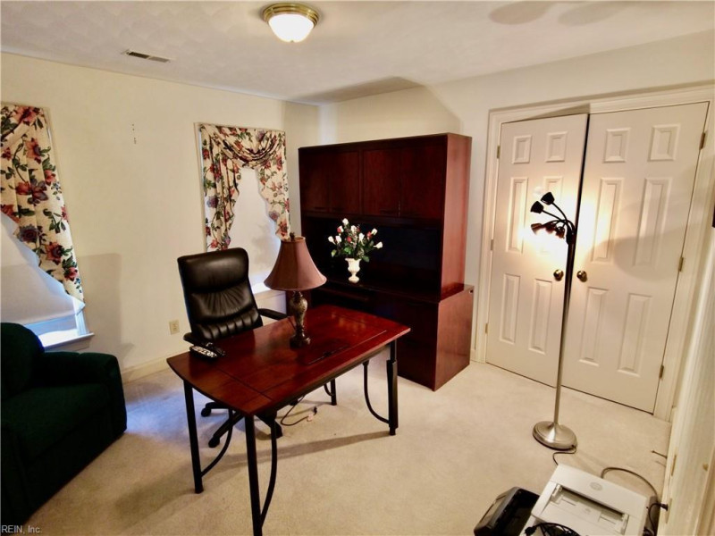 Photo 26 of 50 residential for sale in Chesapeake virginia