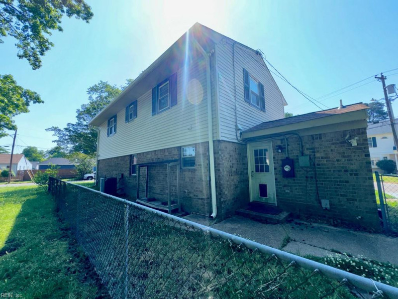 Photo 2 of 14 residential for sale in Norfolk virginia Photo 2 of 14 residential for sale in Norfolk virginia