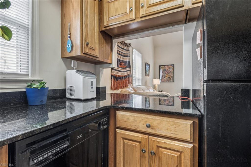 Photo 4 of 30 residential for sale in Norfolk virginia