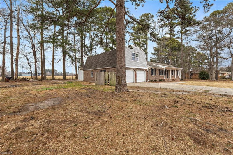 Photo 2 of 43 residential for sale in Suffolk virginia Photo 2 of 43 residential for sale in Suffolk virginia