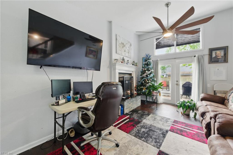 Photo 5 of 30 residential for sale in Virginia Beach virginia