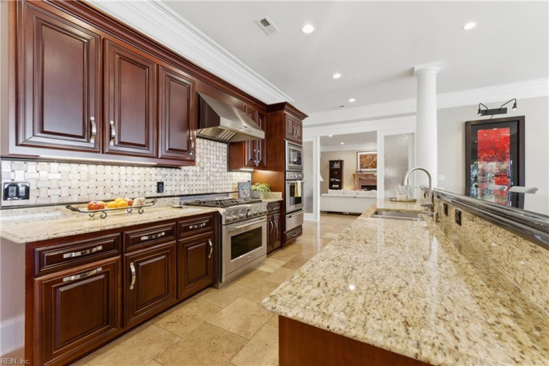 Photo 14 of 50 residential for sale in Virginia Beach virginia