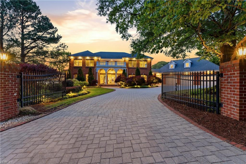 Photo 2 of 50 residential for sale in Virginia Beach virginia