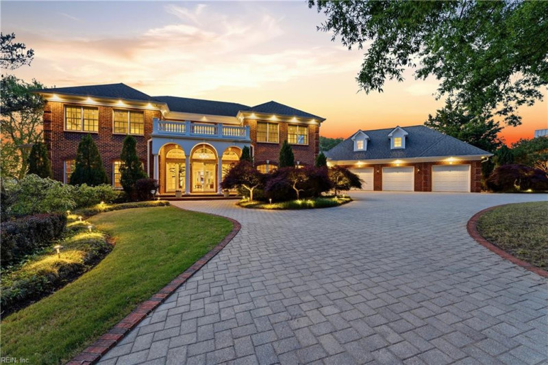Photo 3 of 50 residential for sale in Virginia Beach virginia