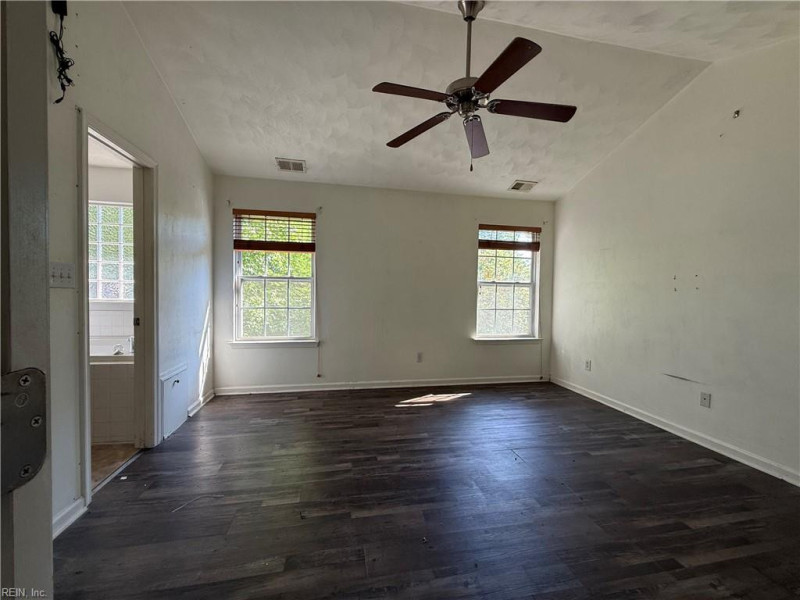 Photo 10 of 17 residential for sale in Virginia Beach virginia