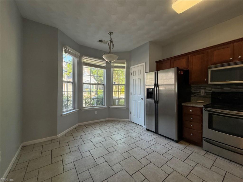 Photo 13 of 17 residential for sale in Virginia Beach virginia