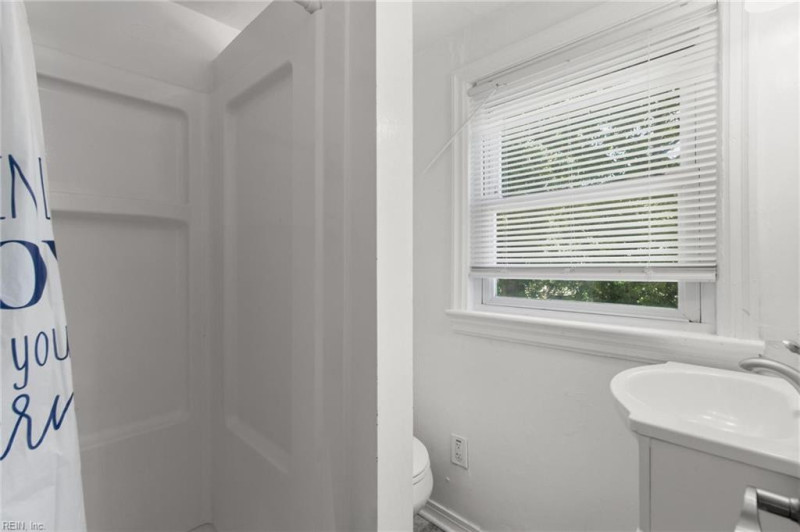 Photo 19 of 23 residential for sale in Portsmouth virginia Photo 19 of 23 residential for sale in Portsmouth virginia
