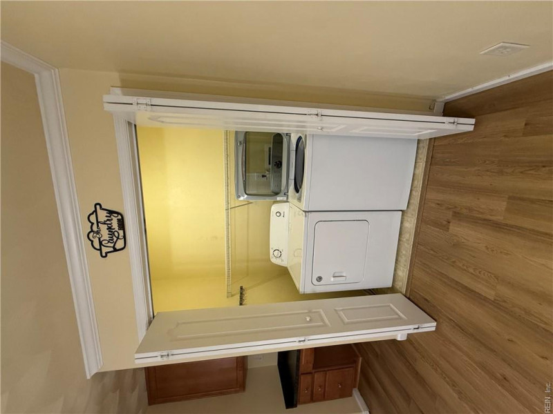 Photo 8 of 19 residential for sale in Virginia Beach virginia