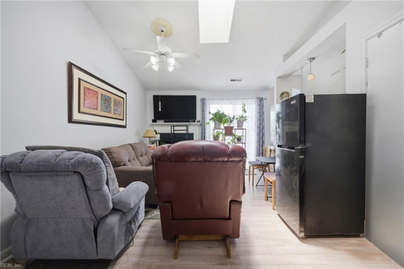 Photo 8 of 12 residential for sale in Virginia Beach virginia
