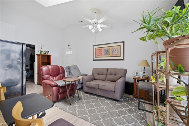Photo 9 of 12 residential for sale in Virginia Beach virginia