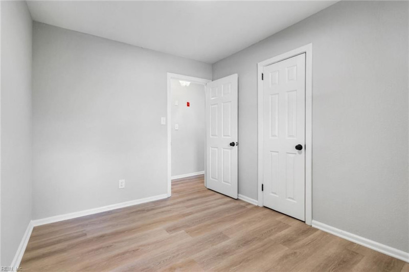 Photo 18 of 37 residential for sale in Norfolk virginia