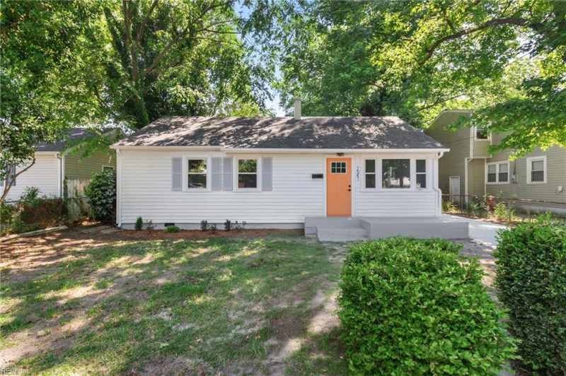 Photo 2 of 37 residential for sale in Norfolk virginia