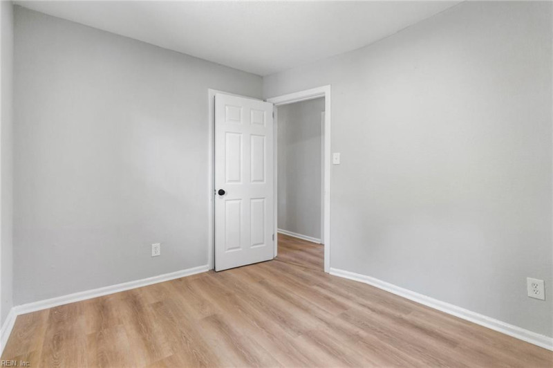 Photo 22 of 37 residential for sale in Norfolk virginia