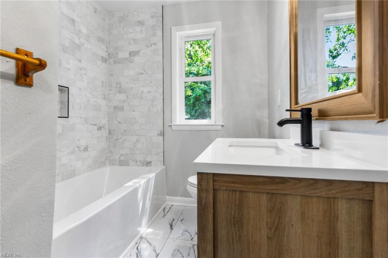Photo 23 of 37 residential for sale in Norfolk virginia