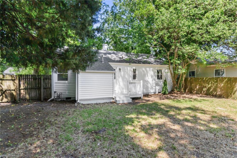 Photo 27 of 37 residential for sale in Norfolk virginia