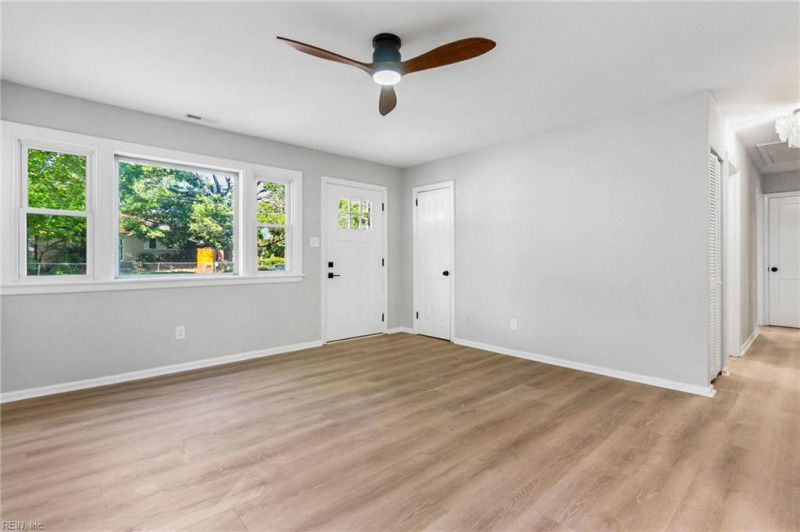 Photo 7 of 37 residential for sale in Norfolk virginia