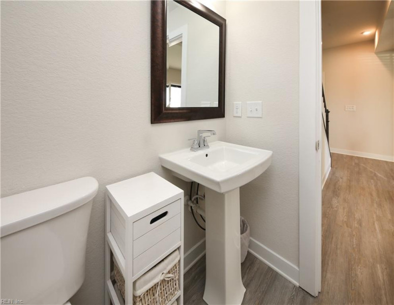 Photo 11 of 47 residential for sale in Moyock virginia