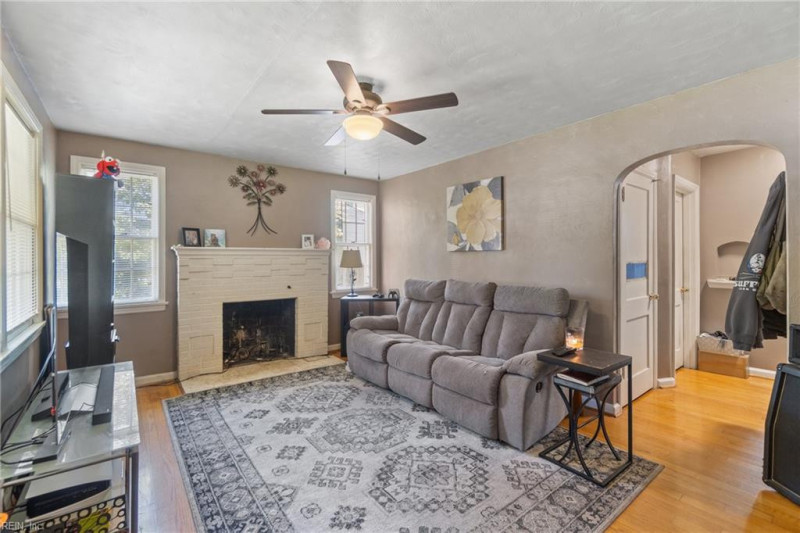 Photo 10 of 40 residential for sale in Portsmouth virginia Photo 10 of 40 residential for sale in Portsmouth virginia