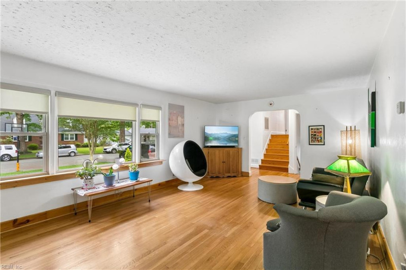 Photo 13 of 50 residential for sale in Newport News virginia