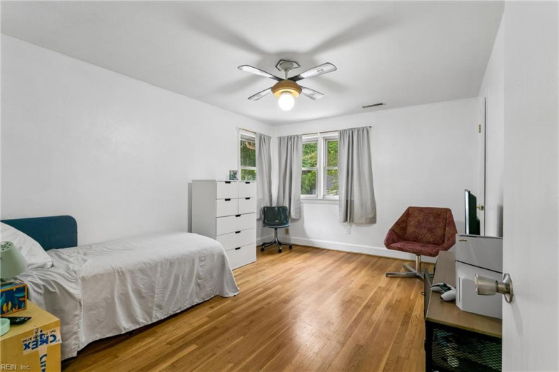 Photo 31 of 50 residential for sale in Newport News virginia