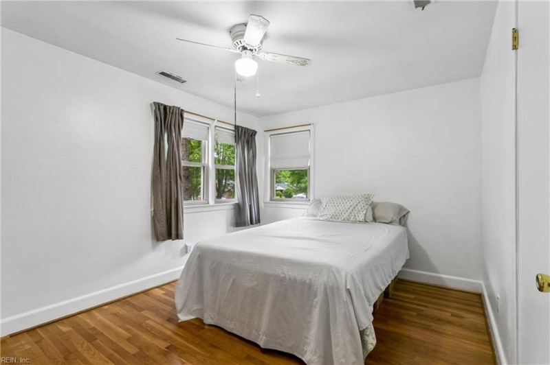 Photo 33 of 50 residential for sale in Newport News virginia
