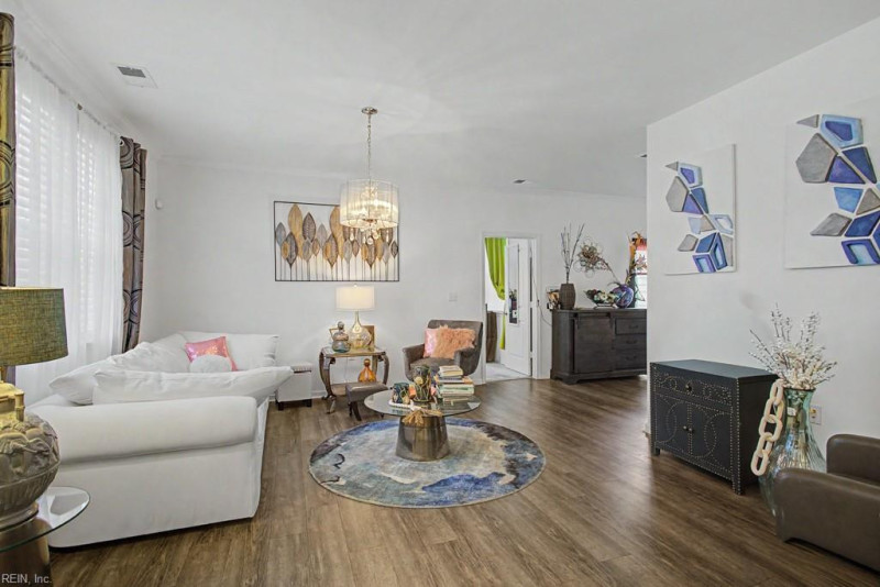 Photo 12 of 31 residential for sale in Virginia Beach virginia