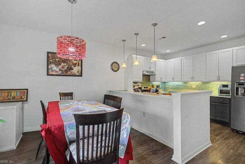 Photo 18 of 31 residential for sale in Virginia Beach virginia