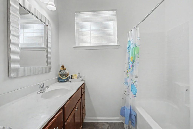 Photo 19 of 31 residential for sale in Virginia Beach virginia