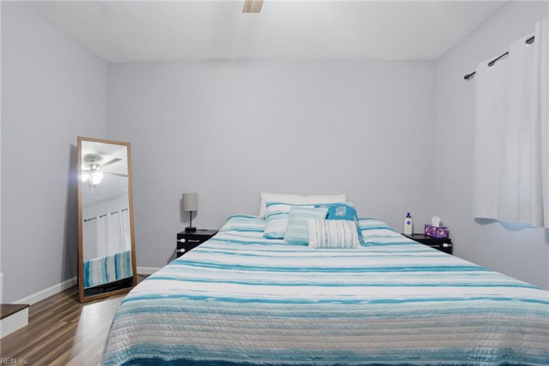 Photo 27 of 41 residential for sale in Chesapeake virginia