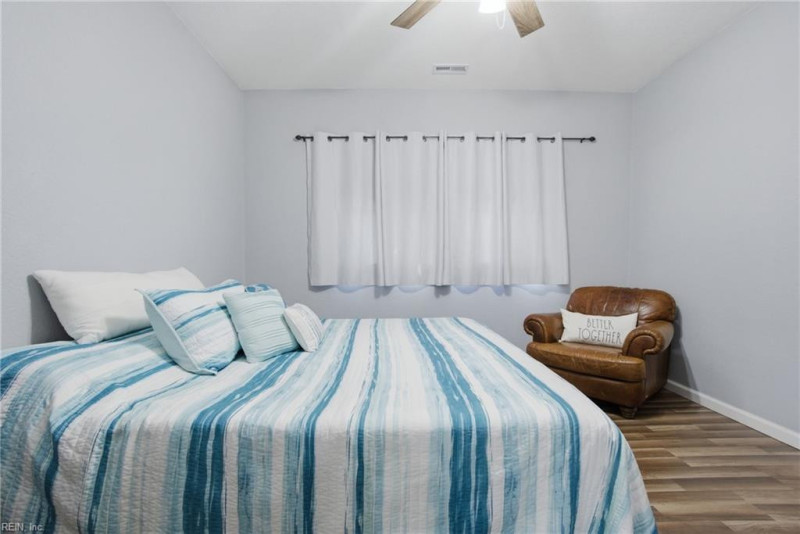 Photo 29 of 41 residential for sale in Chesapeake virginia