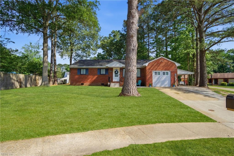 Photo 3 of 41 residential for sale in Chesapeake virginia