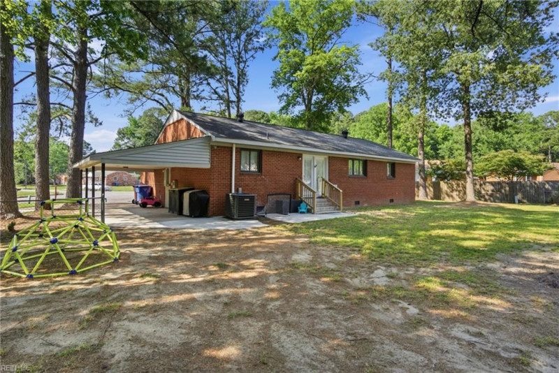 Photo 38 of 41 residential for sale in Chesapeake virginia