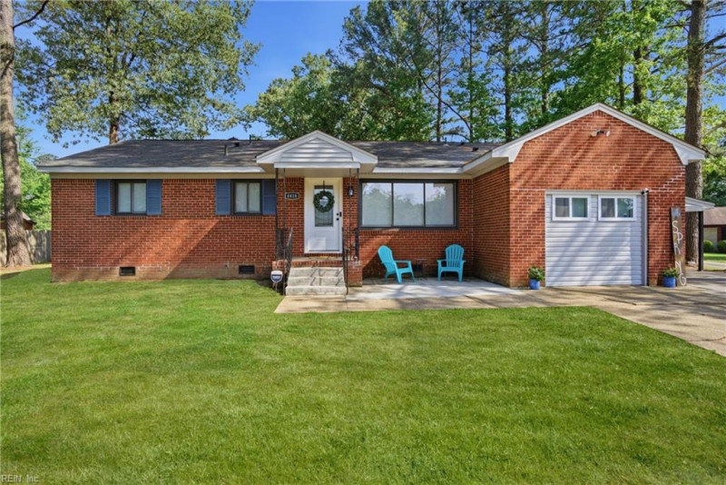 Photo 4 of 41 residential for sale in Chesapeake virginia