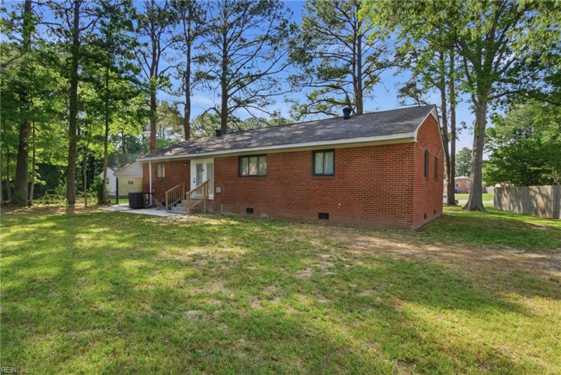 Photo 40 of 41 residential for sale in Chesapeake virginia