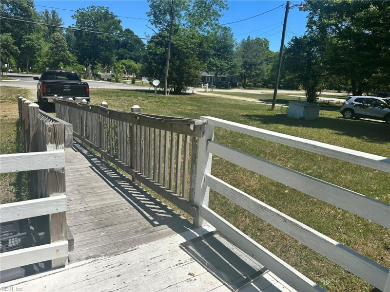 Photo 19 of 36 residential for sale in James City County virginia