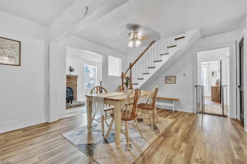 Photo 13 of 30 residential for sale in Portsmouth virginia