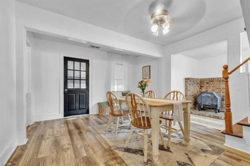 Photo 15 of 30 residential for sale in Portsmouth virginia