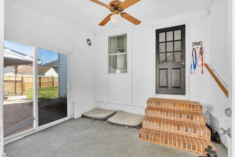 Photo 21 of 30 residential for sale in Portsmouth virginia