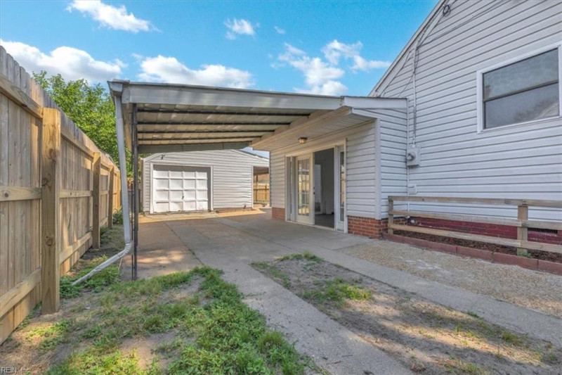 Photo 23 of 30 residential for sale in Portsmouth virginia