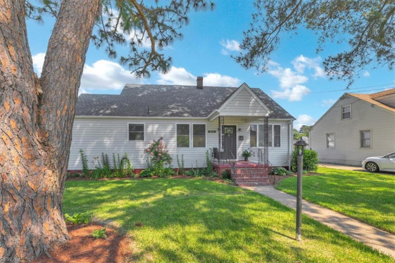 Photo 26 of 30 residential for sale in Portsmouth virginia